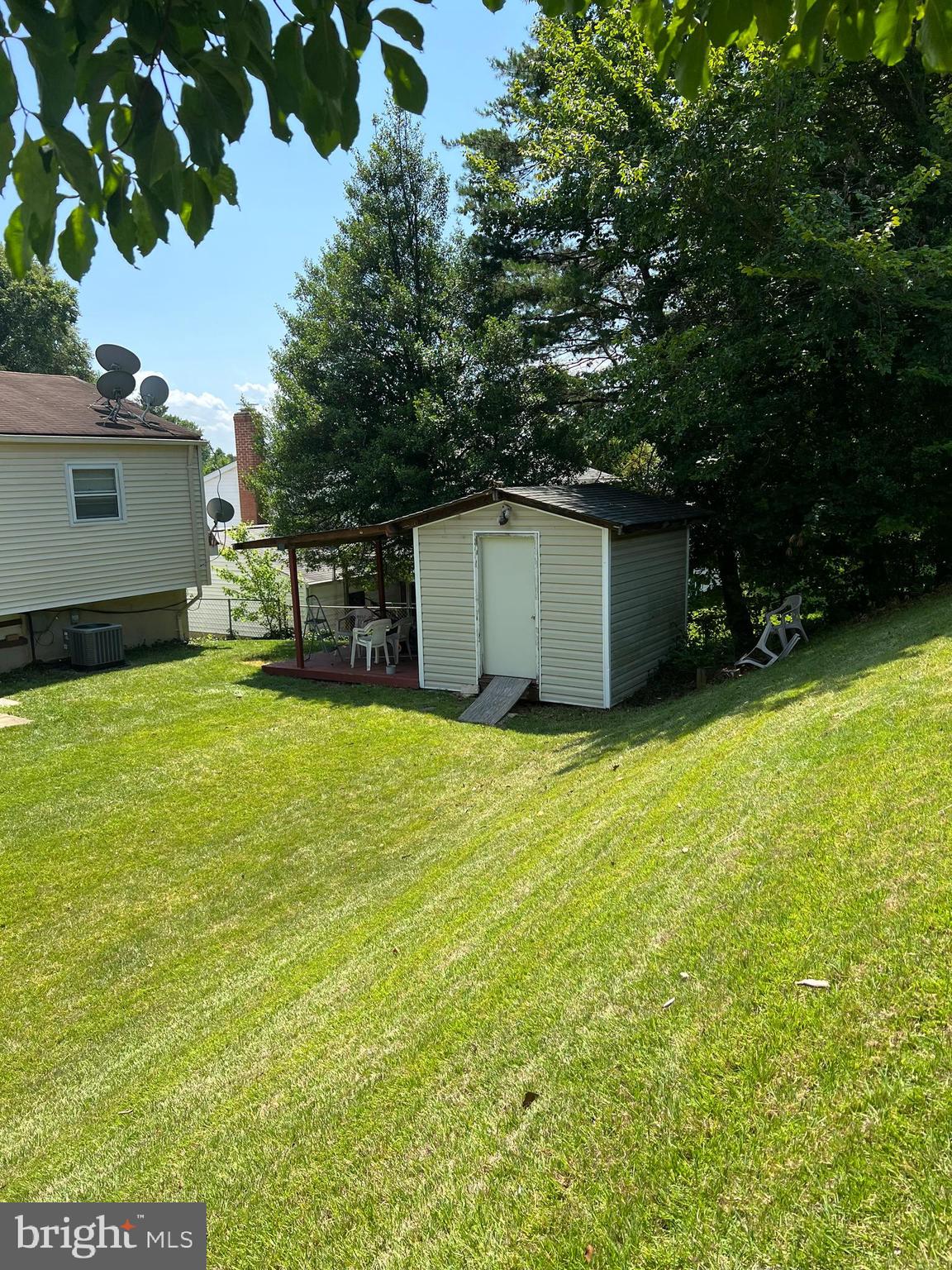 4208 Granby Road Woodbridge, VA 22193 - Photo 26 of 28 backyard