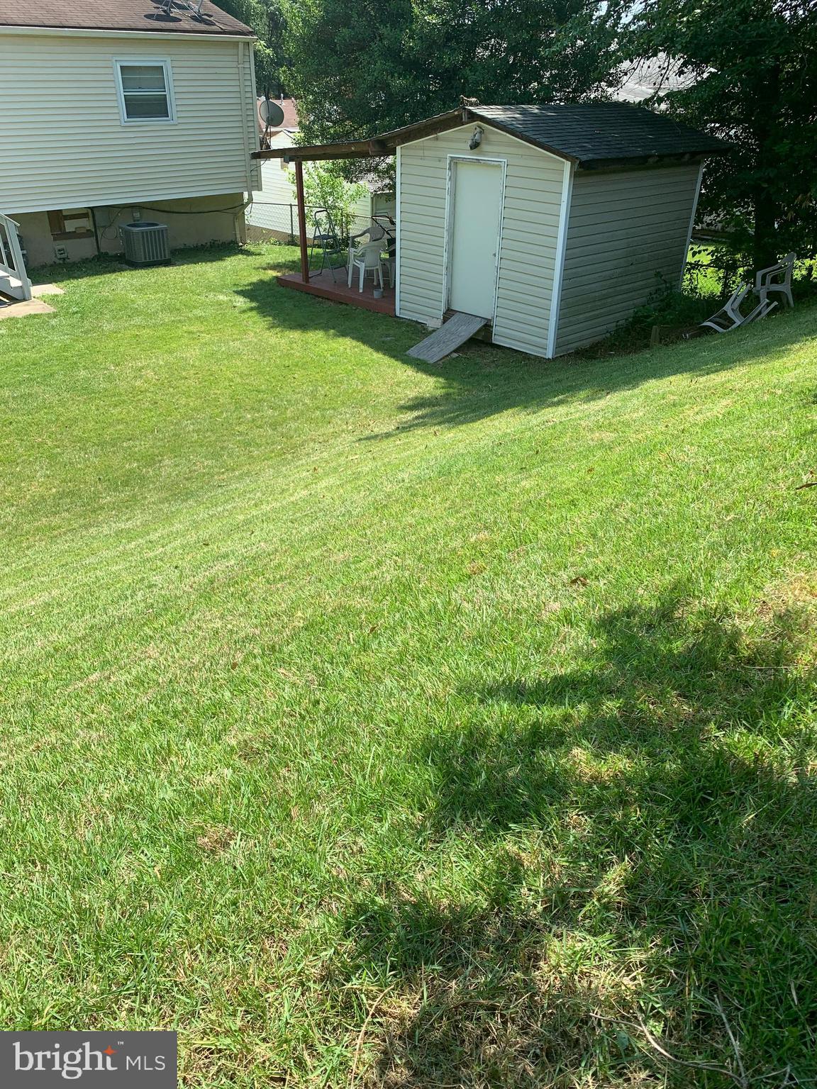 4208 Granby Road Woodbridge, VA 22193 - Photo 27 of 28 backyard