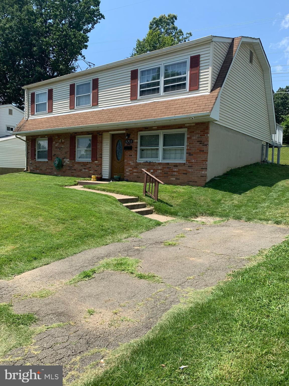 4208 Granby Road Woodbridge, VA 22193 - Photo 3 of 28 Gallery Image 3