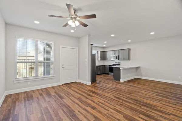 $329,998 | 548 Edgewater Drive, Weatherford, TX 76087
