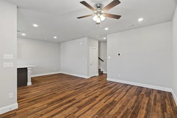 $329,998 | 548 Edgewater Drive, Weatherford, TX 76087