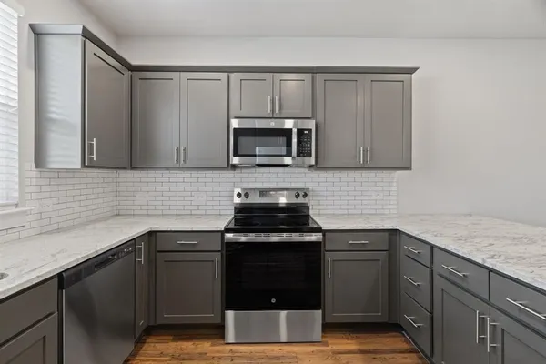 $329,998 | 548 Edgewater Drive, Weatherford, TX 76087