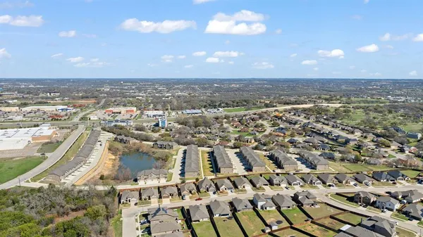 $329,998 | 548 Edgewater Drive, Weatherford, TX 76087