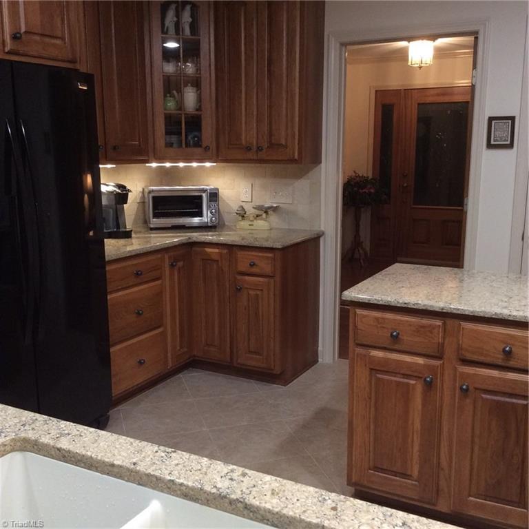 1516 Alco Road East Bend, NC 27018 - Photo 7 of 30 Gallery Image 7