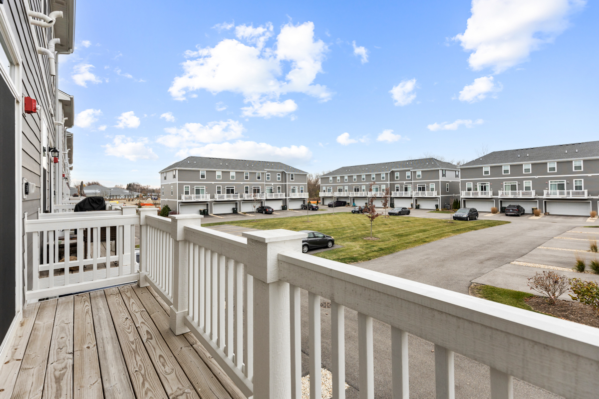 2016 Yellowstone Boulevard Mundelein, IL 60060 - Photo 12 of 26 a view of swimming pool from a balcony