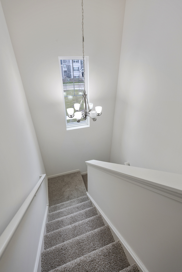 2016 Yellowstone Boulevard Mundelein, IL 60060 - Photo 14 of 26 a view of entryway