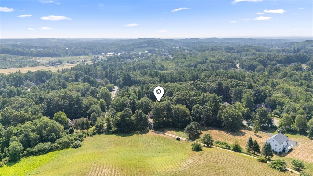 21 Woodman Road Amesbury, MA 01913 - Photo 26 of 30 a view of a city