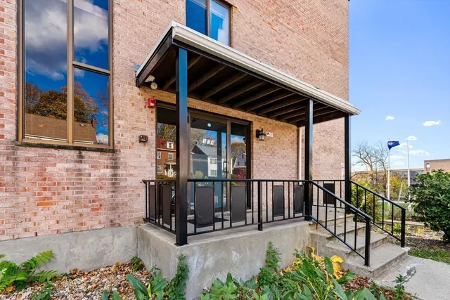 $419,000 | 154 High Street, Unit 204, Medford, MA 02155