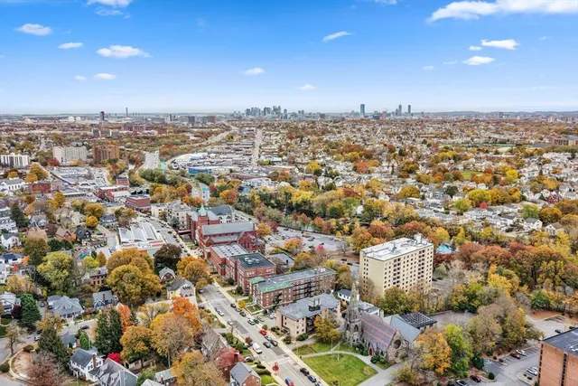 $419,000 | 154 High Street, Unit 204, Medford, MA 02155