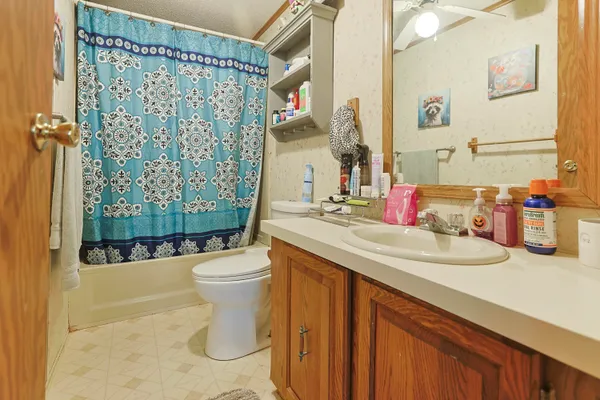 $250,000 | 70955 Ironwood Drive, Niles, MI 49120