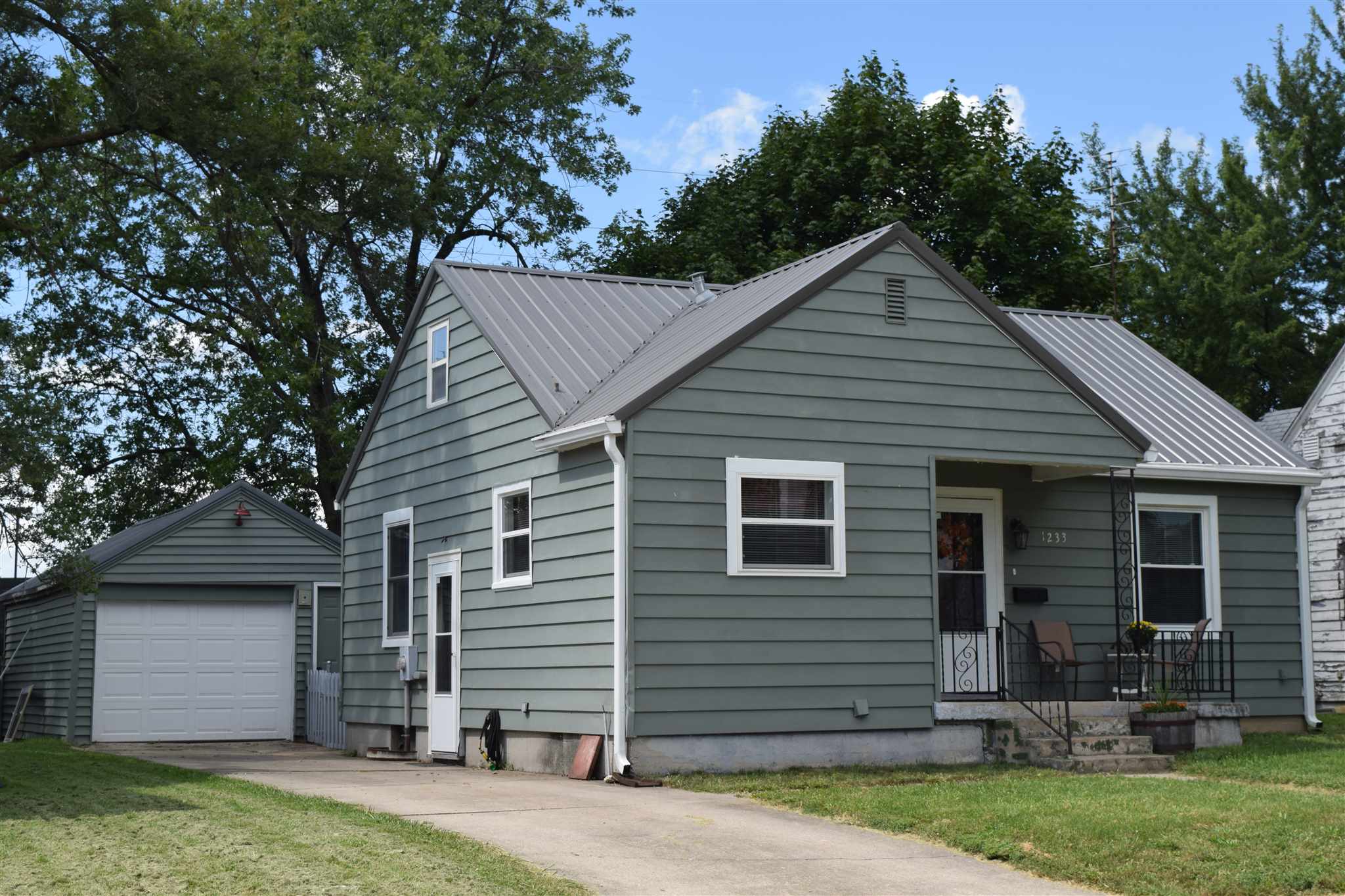 1233 Master Drive Decatur, IN 46733 - Photo 1 of 14