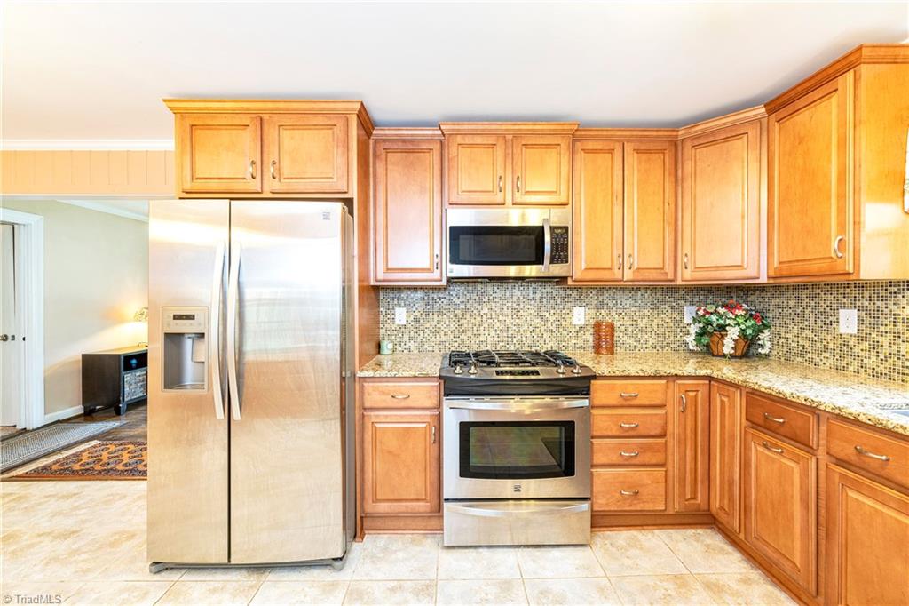 1443 Capri Road Southwest Winston-Salem, NC 27103 - Photo 14 of 46 Gallery Image 14