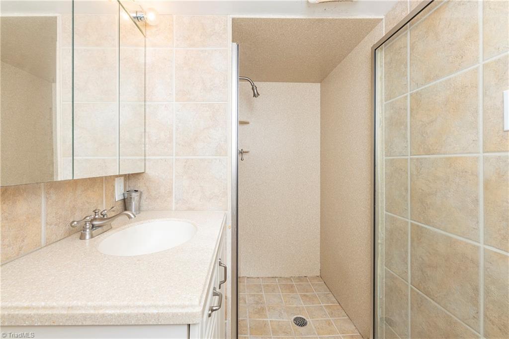 1443 Capri Road Southwest Winston-Salem, NC 27103 - Photo 35 of 46 Gallery Image 35