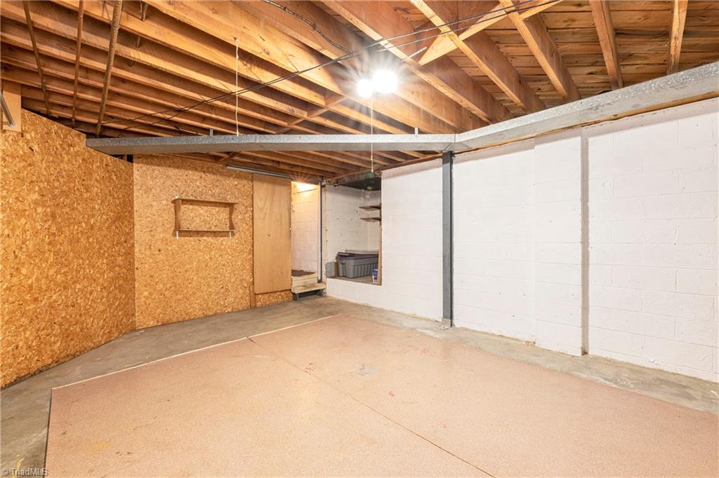 1443 Capri Road Southwest Winston-Salem, NC 27103 - Photo 40 of 46 Gallery Image 40