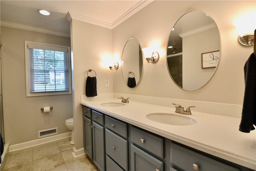 55 Ross Brook Drive Penfield, NY 14625 - Photo 18 of 34