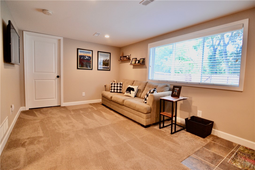 55 Ross Brook Drive Penfield, NY 14625 - Photo 23 of 34