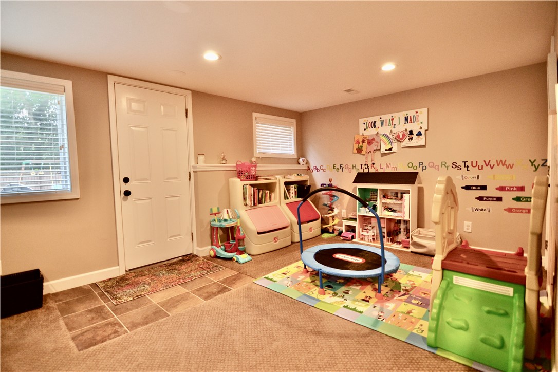 55 Ross Brook Drive Penfield, NY 14625 - Photo 24 of 34