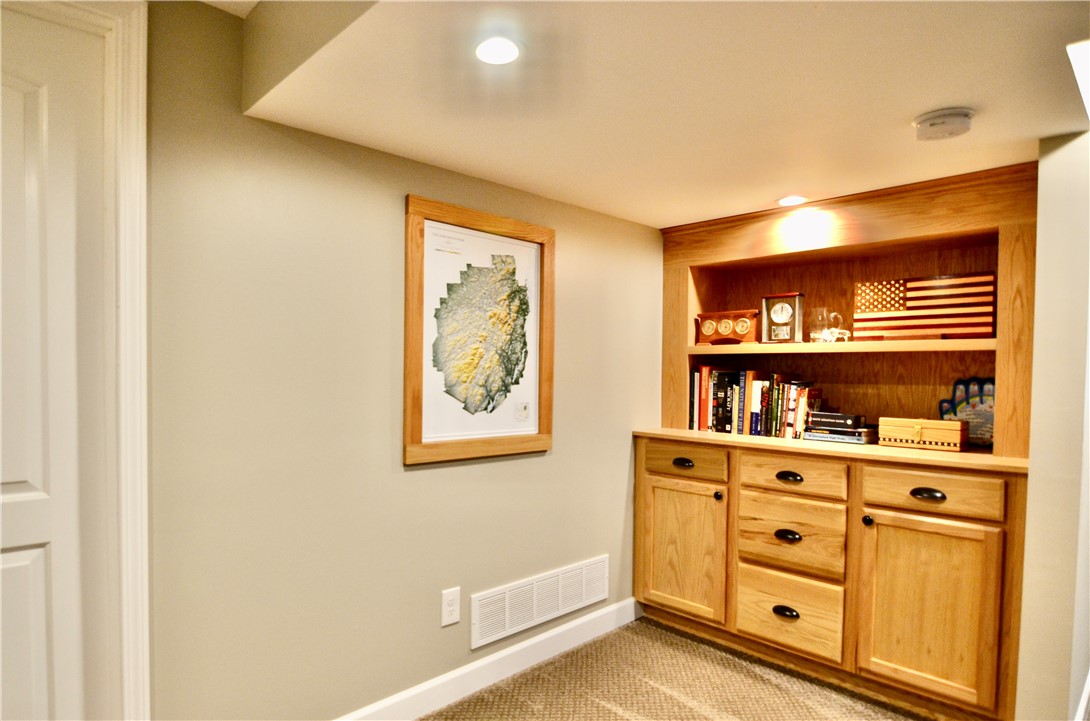 55 Ross Brook Drive Penfield, NY 14625 - Photo 27 of 34