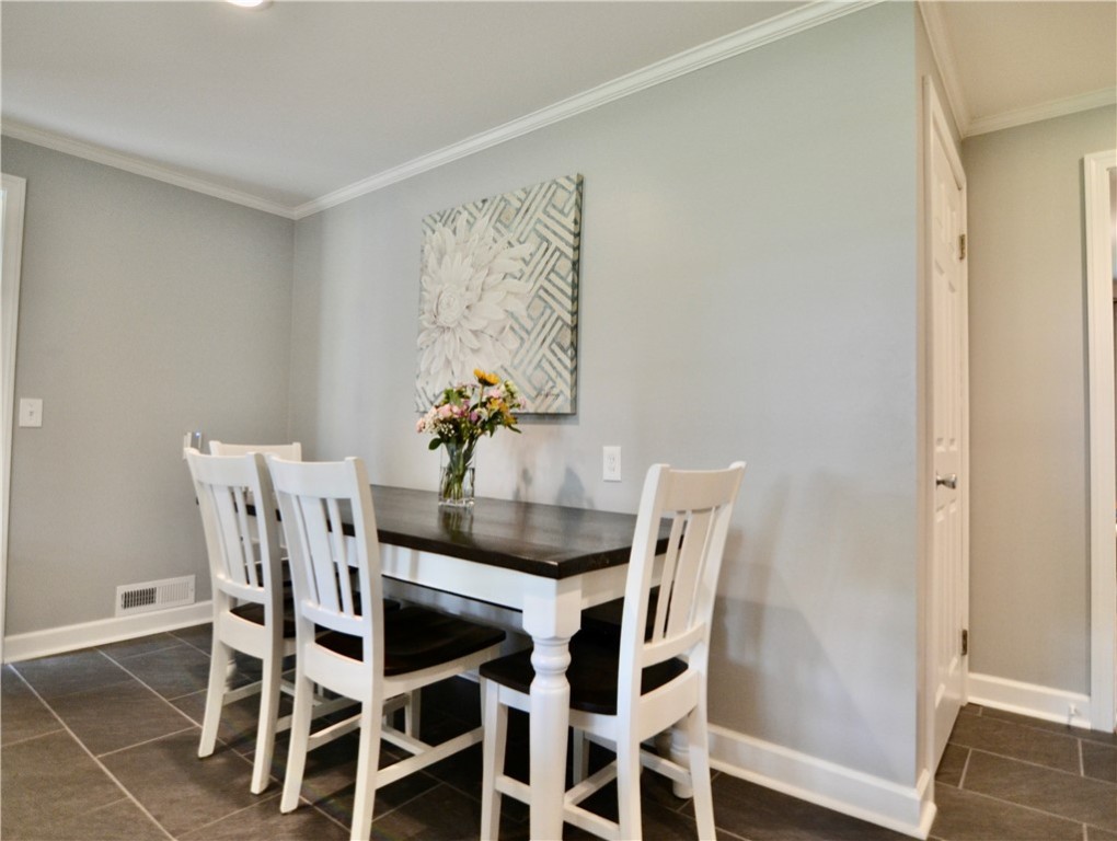 55 Ross Brook Drive Penfield, NY 14625 - Photo 9 of 34