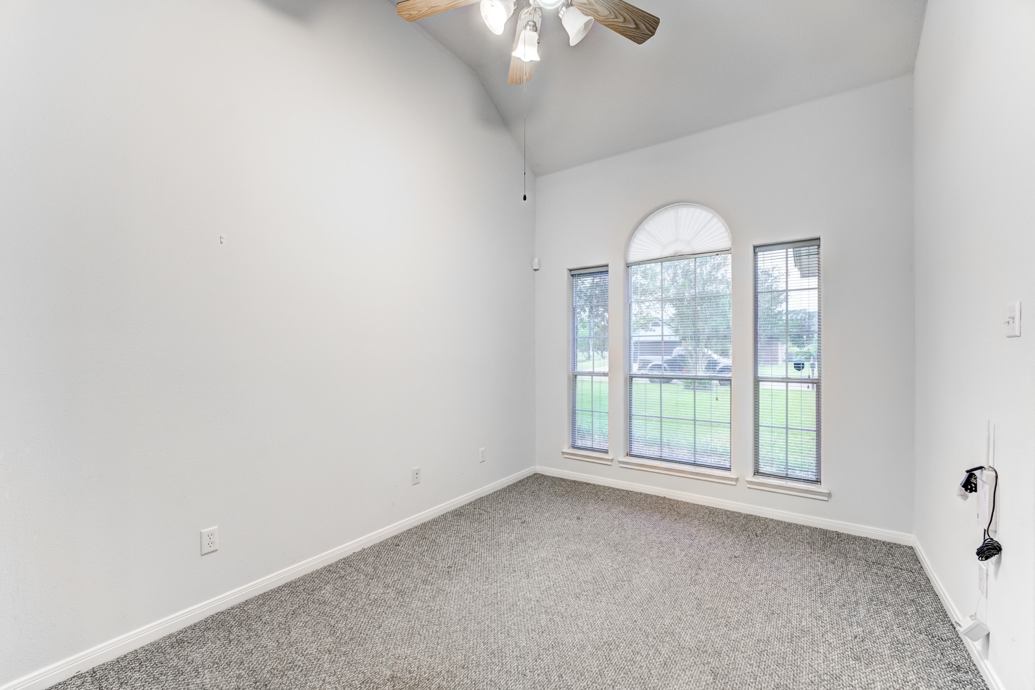 1140 Thomas Drive Angleton, TX 77515 - Photo 8 of 31