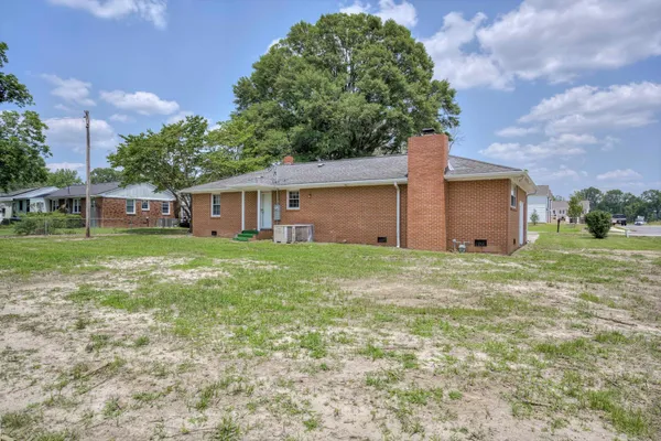 $1,600 | 417 Old Airport Road, Aiken, SC 29801