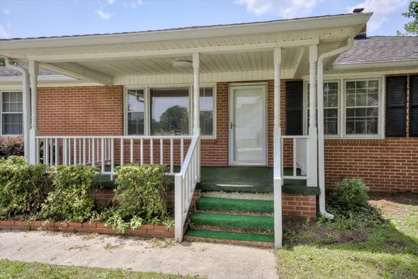 $1,600 | 417 Old Airport Road, Aiken, SC 29801