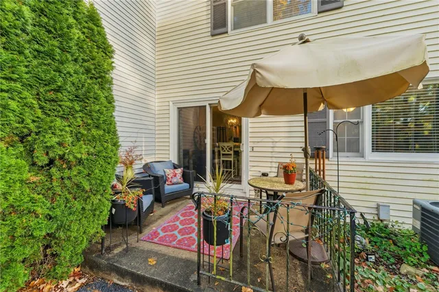 $389,900 | 2970 Mendon Road, Unit 84, Cumberland, RI 02864