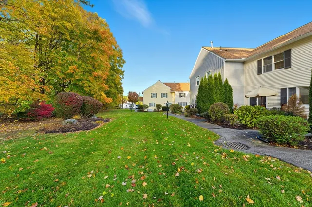 $389,900 | 2970 Mendon Road, Unit 84, Cumberland, RI 02864