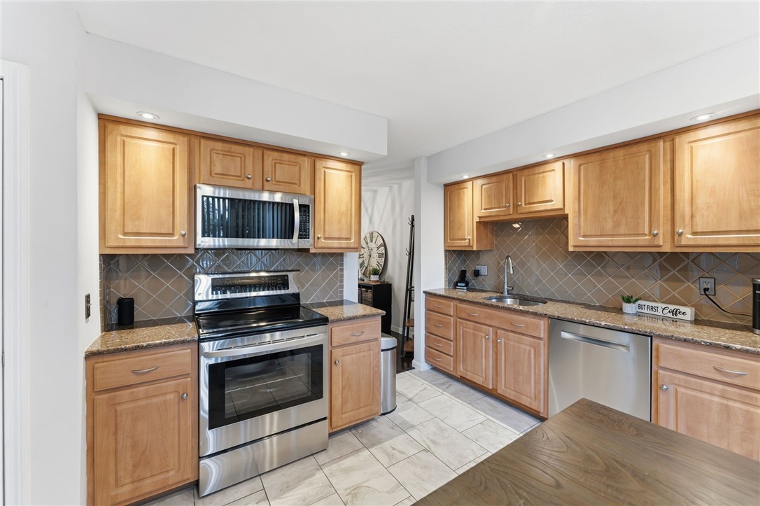 2970 Mendon Road, Unit 84 Cumberland, RI 02864 - Photo 10 of 30