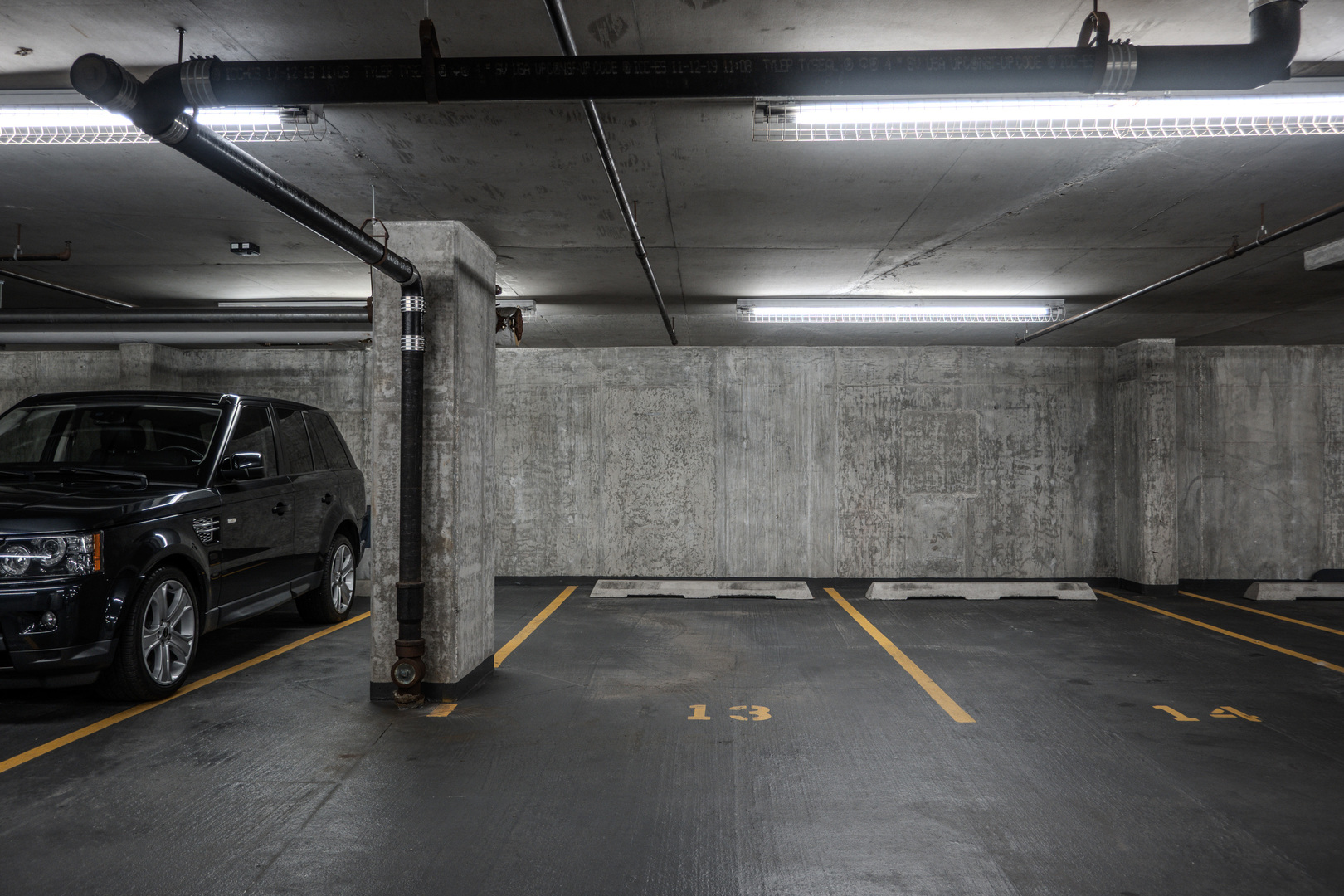 233 East 13th Street, Unit 2001 Chicago, IL 60605 - Photo 38 of 48 a view of parking area