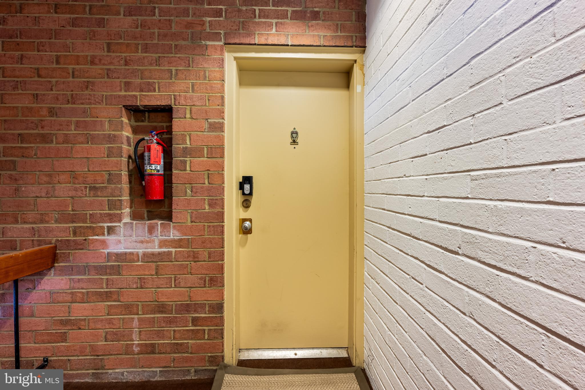 16 Cross Keys Road, Unit 16E Baltimore, MD 21210 - Photo 2 of 40 Gallery Image 2