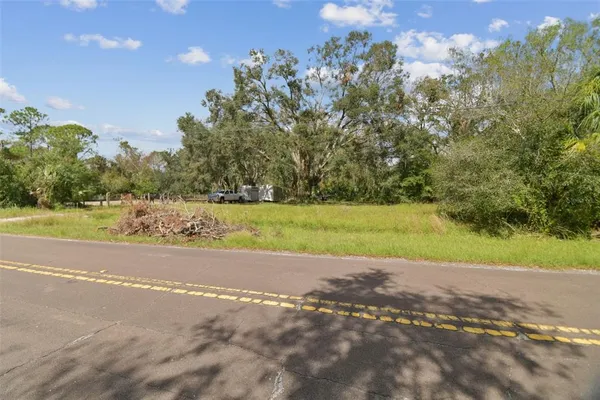 $170,000 | 1619 Butch Cassidy Trail, Wimauma, FL 33598