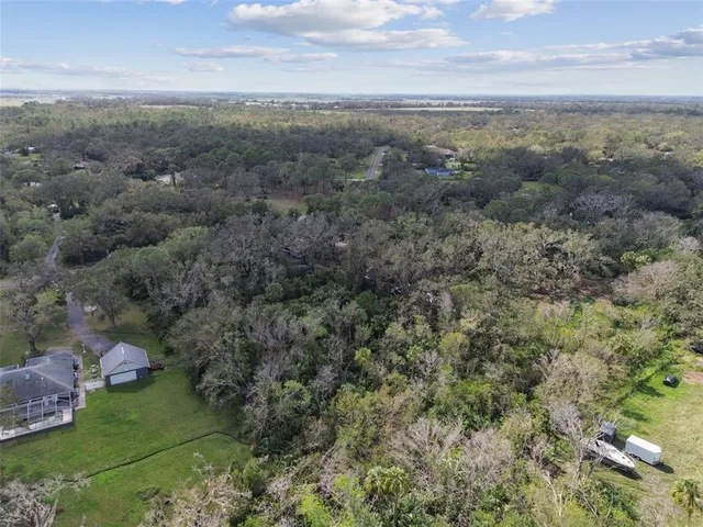 an aerial view of a houses