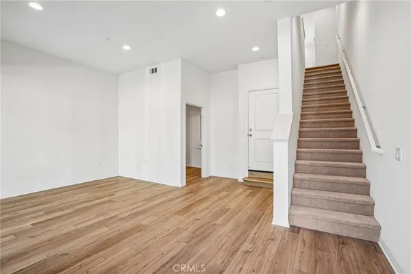 $749,990 | 5876 Linden, Unit 2, Long Beach, CA 90805
