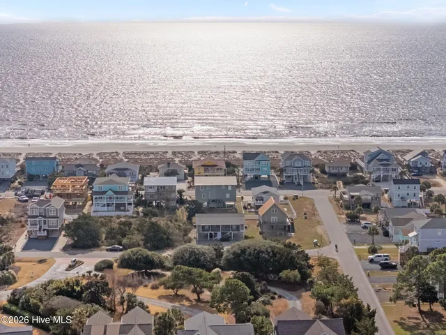 $395,000 | 347 Brunswick Avenue West, Unit 2, Holden Beach, NC 28462