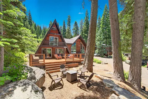 $1,695,000 | 15205 Point Drive, Truckee, CA 96161
