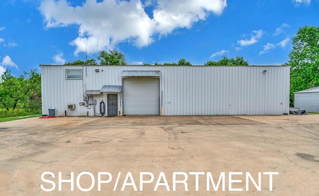 5004 Gholson Road Waco, TX 76705 - Photo 28 of 40 front view of a house