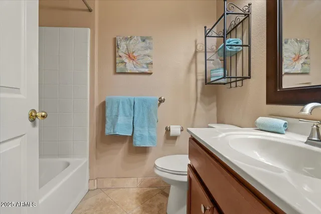 $320,000 | 1633 East Lakeside Drive, Unit 167, Gilbert, AZ 85234