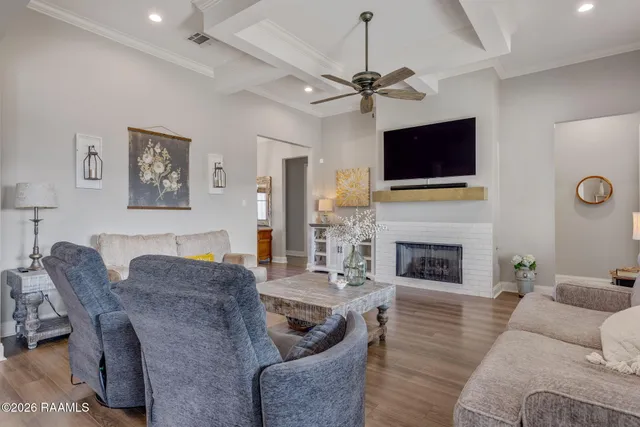 $345,900 | 426 Sandy Bay Drive, Broussard, LA 70518