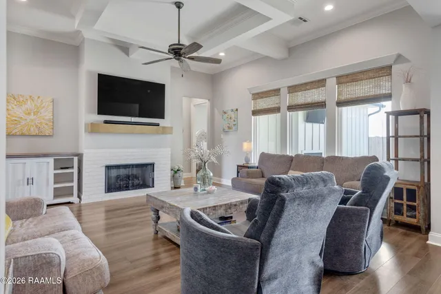 $345,900 | 426 Sandy Bay Drive, Broussard, LA 70518