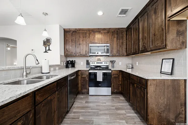 $275,000 | 1956 Tanglewood Trail, Spring Branch, TX 78070