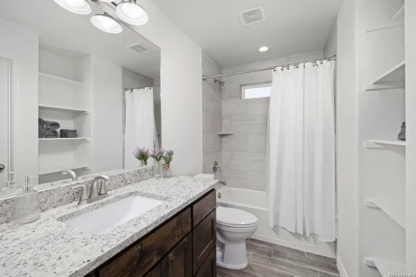 $275,000 | 1956 Tanglewood Trail, Spring Branch, TX 78070