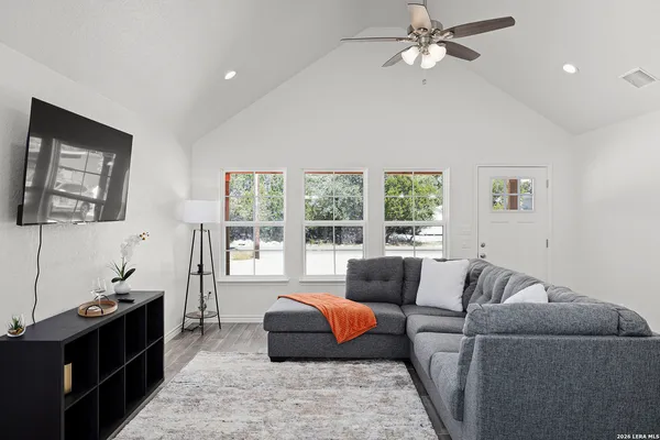 $275,000 | 1956 Tanglewood Trail, Spring Branch, TX 78070