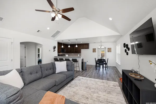 $275,000 | 1956 Tanglewood Trail, Spring Branch, TX 78070