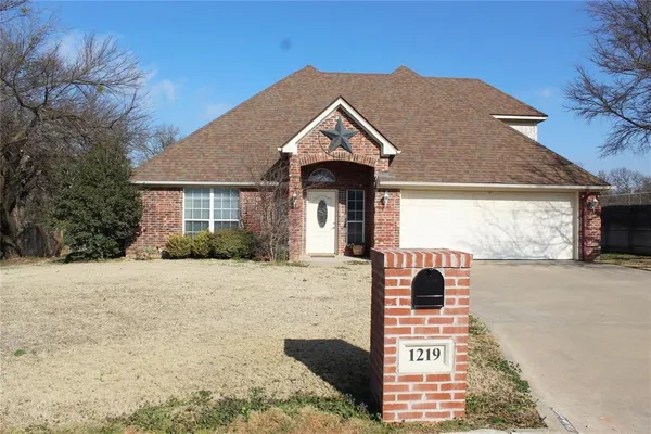 $349,000 | 1219 Prairie Wind Boulevard, Stephenville, TX 76401
