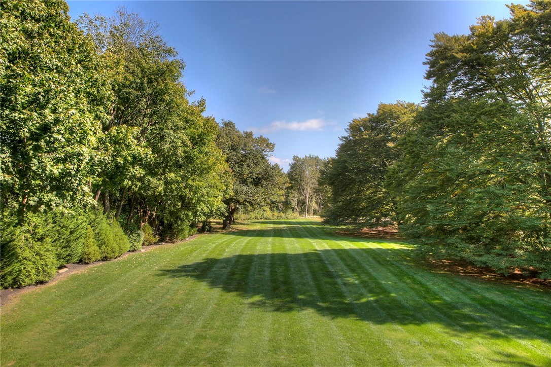 34 Eastover Road Portsmouth, RI 02871 - Photo 21 of 40 Gallery Image 21