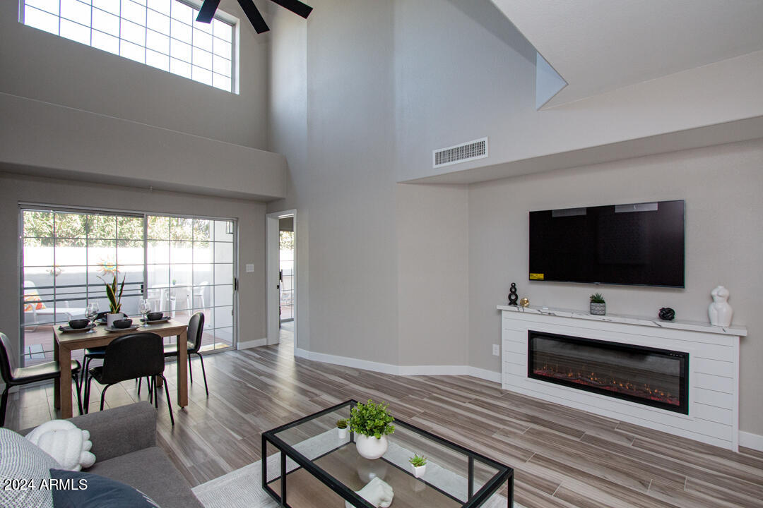 7710 East Gainey Ranch Road, Unit 137 Scottsdale, AZ 85258 - Photo 19 of 56 Fireplace