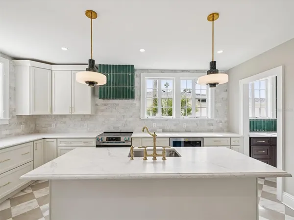 $11,000 | 456 Gardenia Street, Belleair, FL 33756