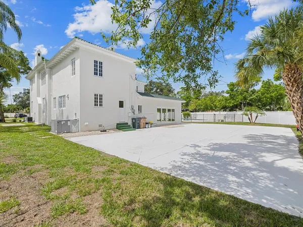 $11,000 | 456 Gardenia Street, Belleair, FL 33756