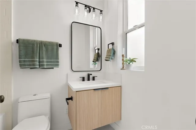 $1,249,000 | 6059 North Tujunga Avenue, North Hollywood, CA 91606